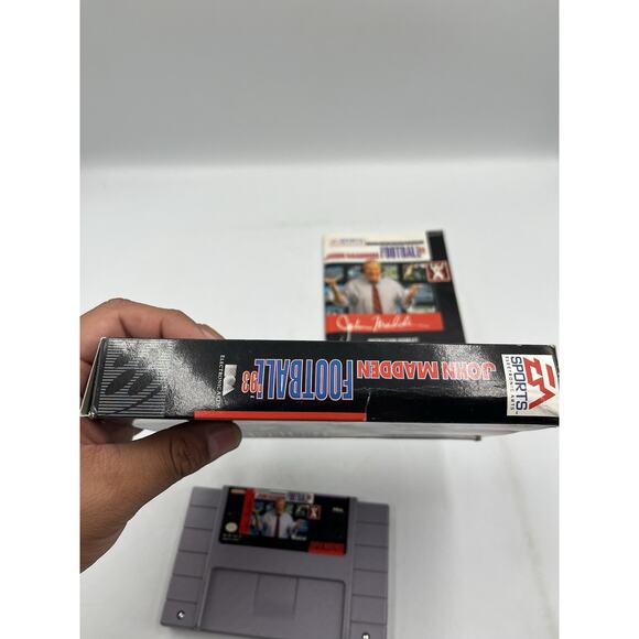 John Madden Football 93 - SNES CIB Manual Tested - Picture 9 of 14